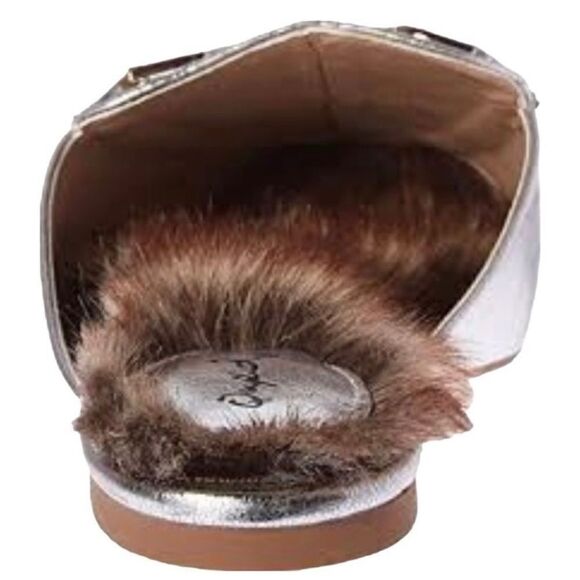#308 QUPID Metallic Silver Fur Lined Flats - Picture 3 of 11
